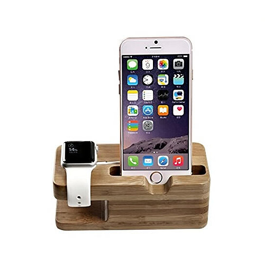 Docking and Charging Station in Natural Wood for iPhone and iWatch
