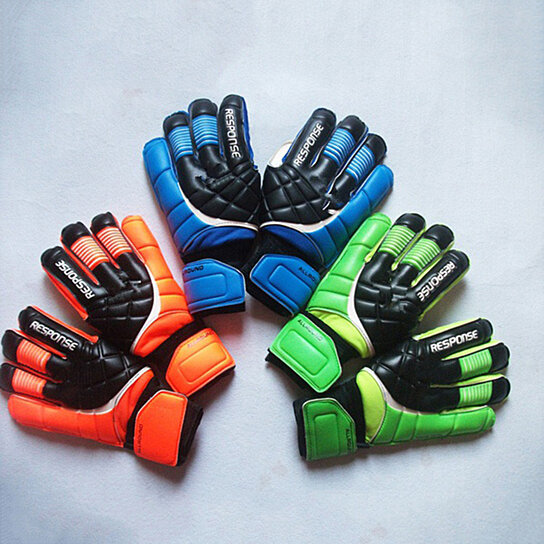 QA_ Soccer Finger Protection Goalkeeper Goalie Keeper Latex Gloves Size 6.5 8 