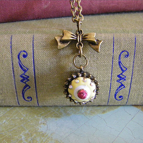 Necklace  for vintage  great Bow necklace bridesmaids Cupcake Vintage cupcake Victorian with