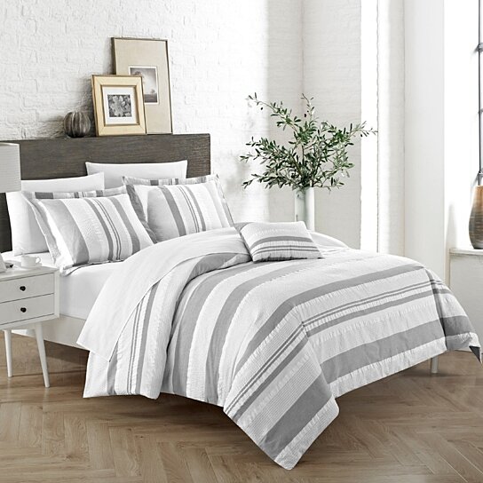 Buy Wiltshire 4 Piece Duvet Cover Set 100 Cotton 200 Thread Count