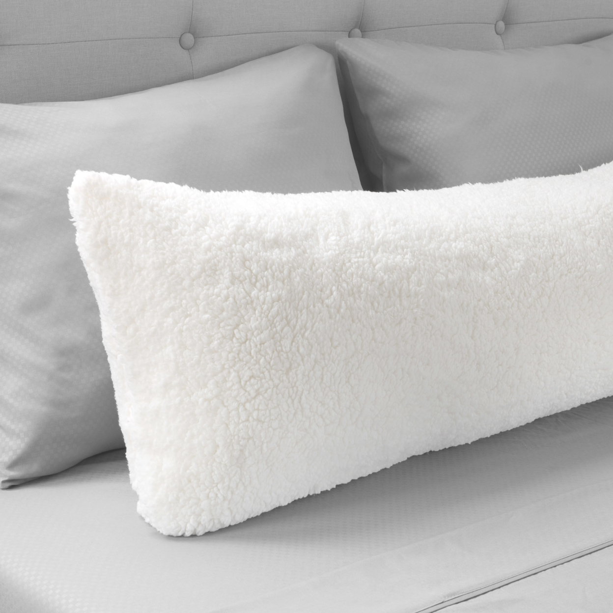 white fuzzy pillow cases