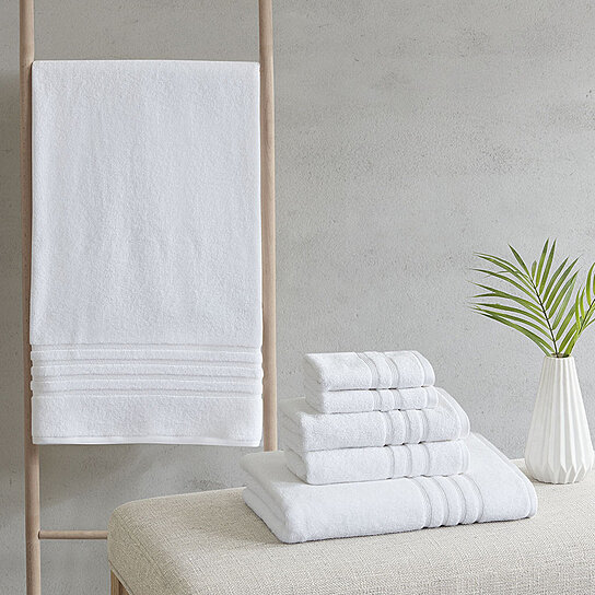 https://cdn1.ykso.co/gracie-mills/product/gracie-mills-sustainable-antimicrobial-bath-towel-6-piece-set-e199/images/525b18b/1694125940/generous.jpg