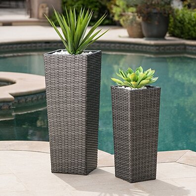 Eden Outdoor Wicker Flower Pots (Set of 2)