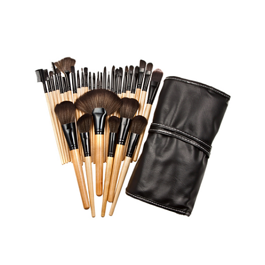 32 Piece Set Makeup Brushes with Soft Nylon Wool Bristle Wooden Handle Black Case