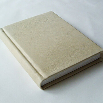 What is smyth-sewn binding? - Strathmore Artist Papers