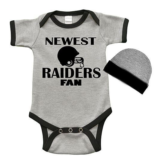 : PandoraTees Short Sleeve Baby Bodysuit & Cap Set