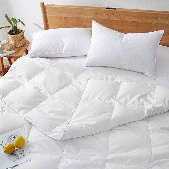 Buy Premium White Goose Down Comforter For Winter Baffled Box