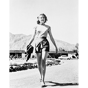 How to Get Grace Kelly's Style in 8 Items