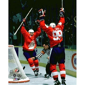 Wayne Gretzky & Mario Lemieux Autographed 1987 Canada Cup 16X20 Photo - NHL  Auctions