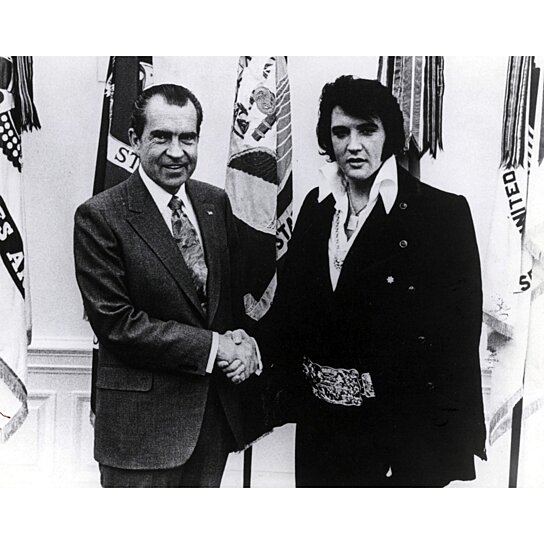 Buy Richard Nixon and Elvis Presley shaking hands Photo Print - Item ...