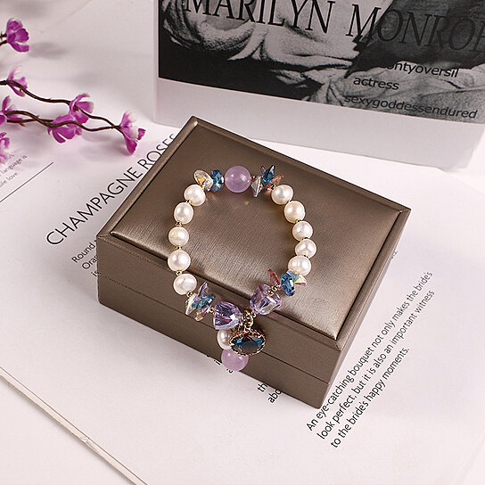 Crystal Beaded Bracelet Star Shape Pendant Stretchable Bracelet