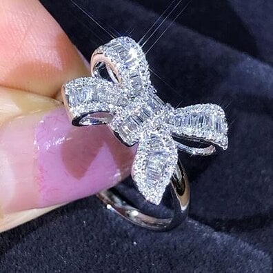New bowknot ladder diamond ring