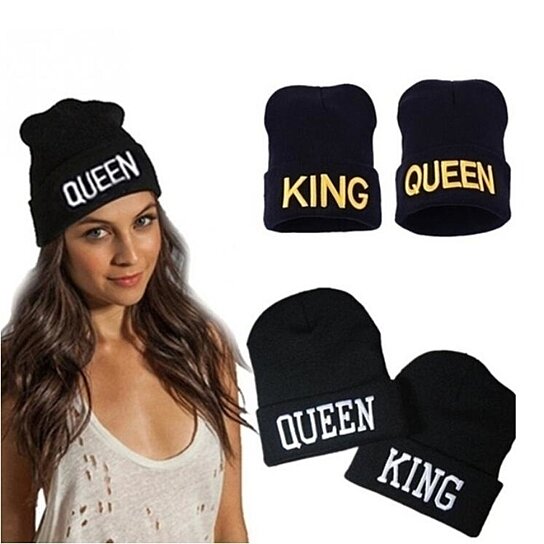 King and Queen Lover Knitted Warm Hat Set (2-Piece)